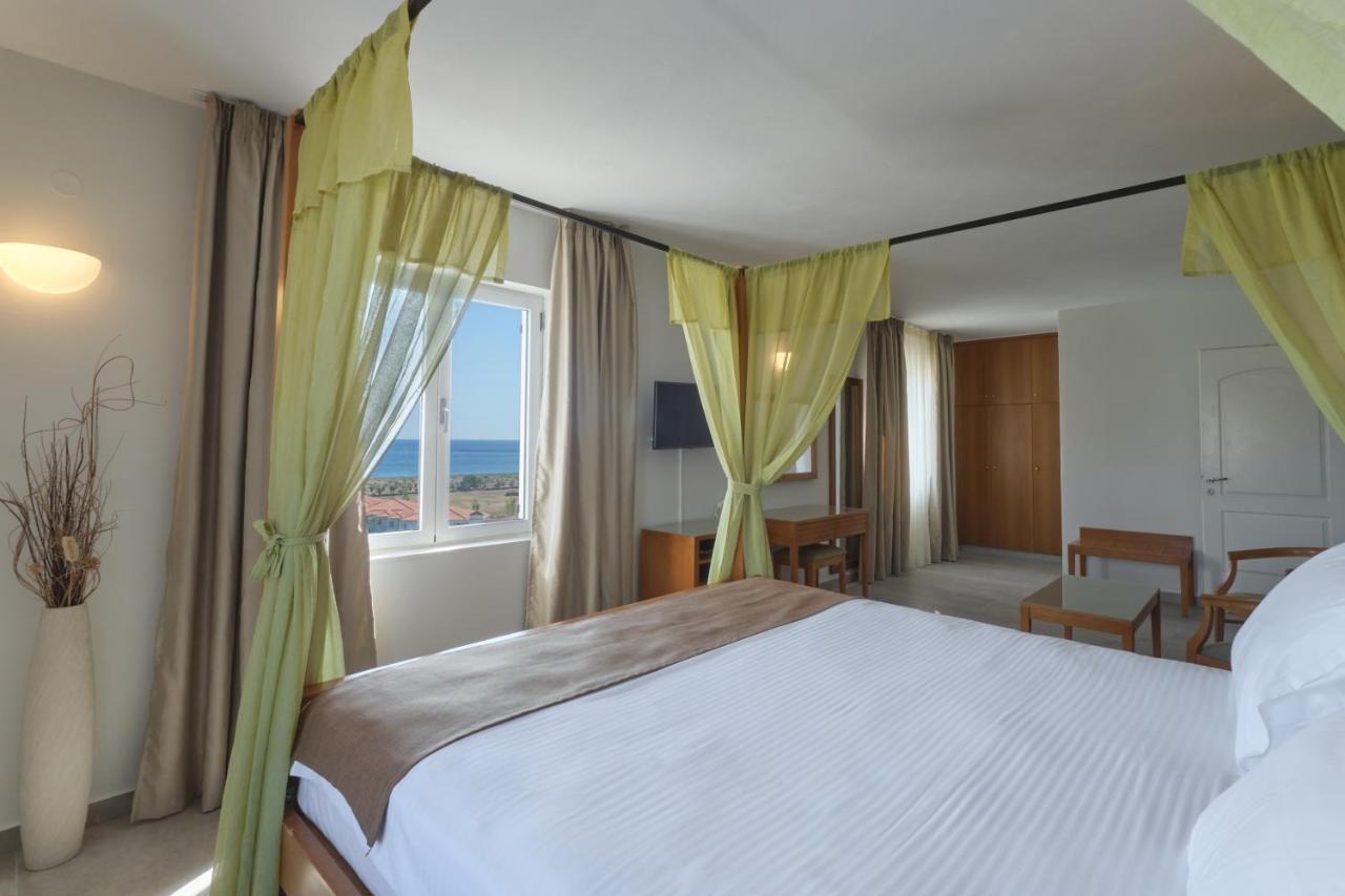 Aeolian Village Beach Resort Skala Eresou Exterior photo