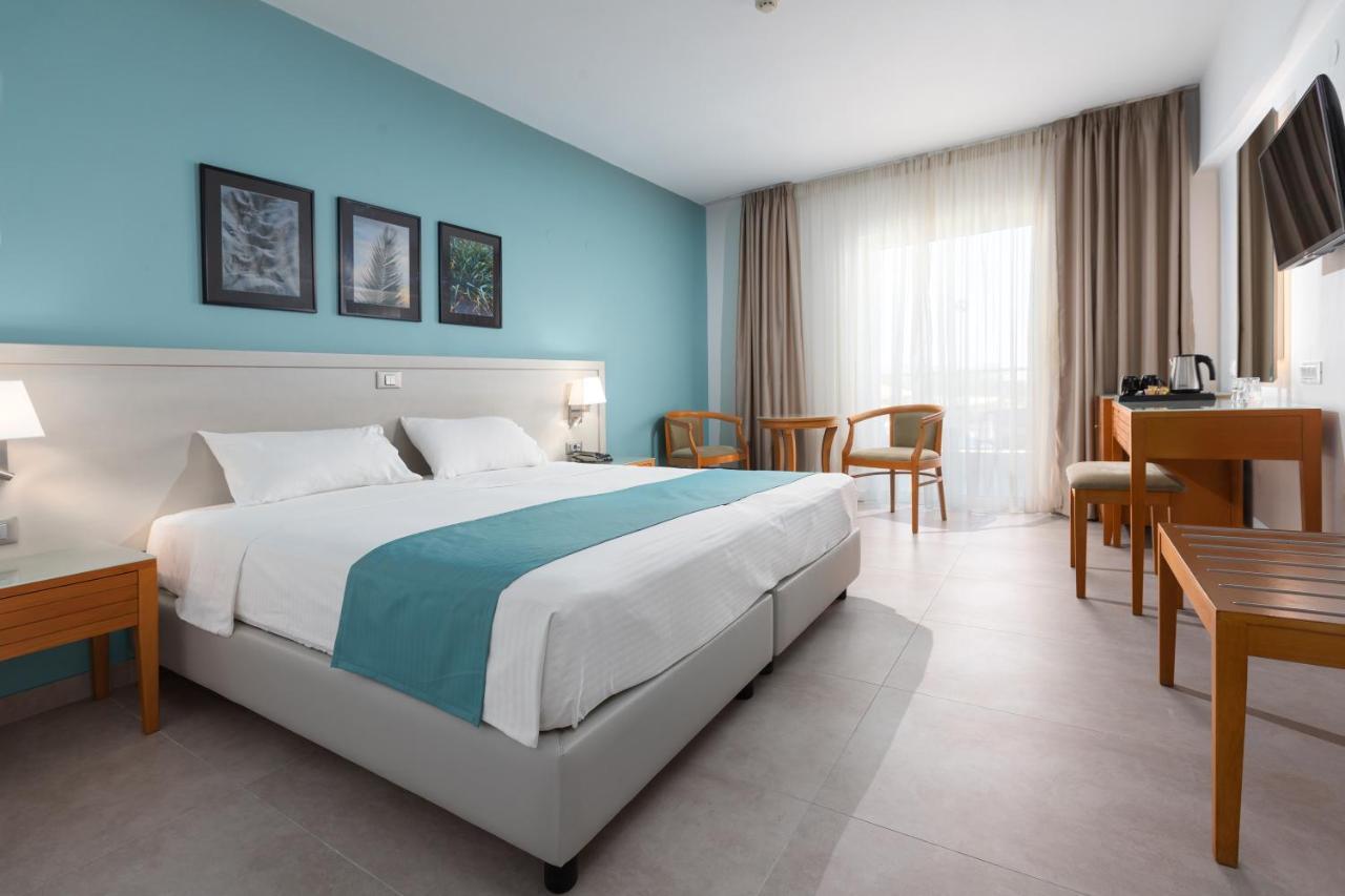 Aeolian Village Beach Resort Skala Eresou Exterior photo